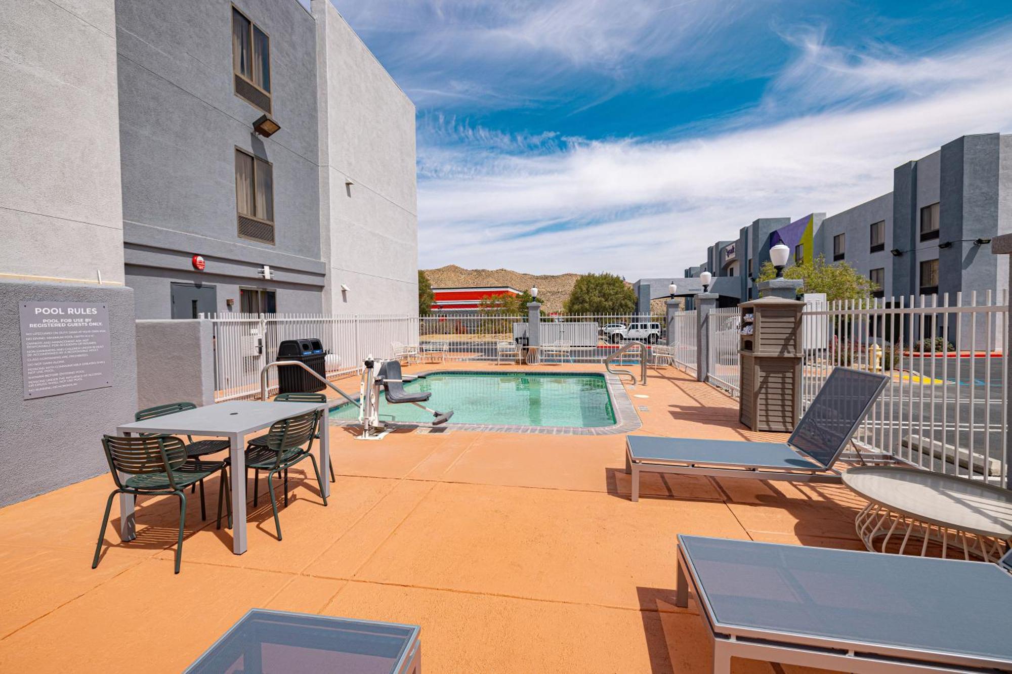 Surestay Plus Hotel By Best Western Yucca Valley Joshua Tree Esterno foto